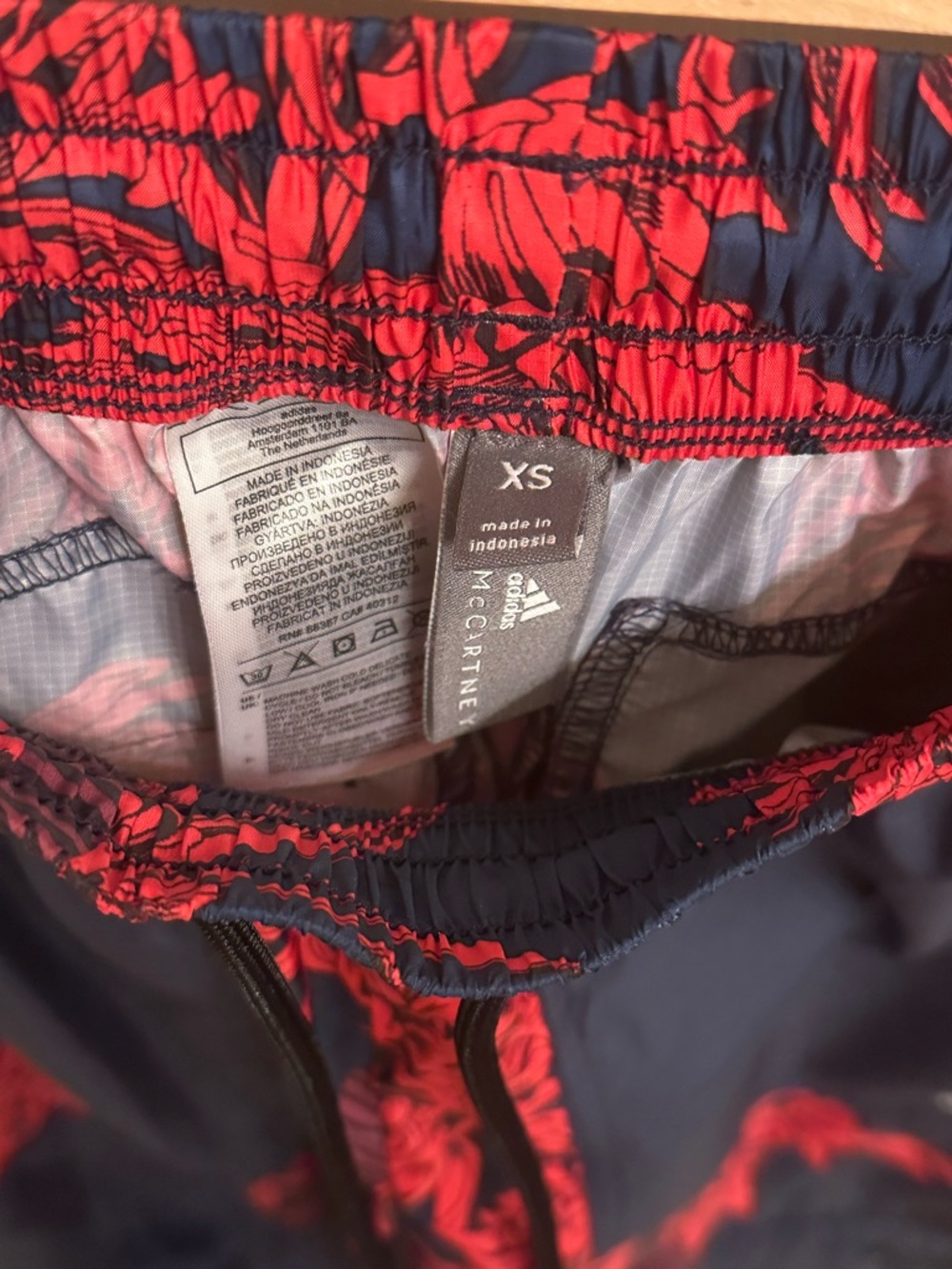 Adidas x Stella McCartney Navy and Red Floral Track Jogger Pants - Picture 5 of 12